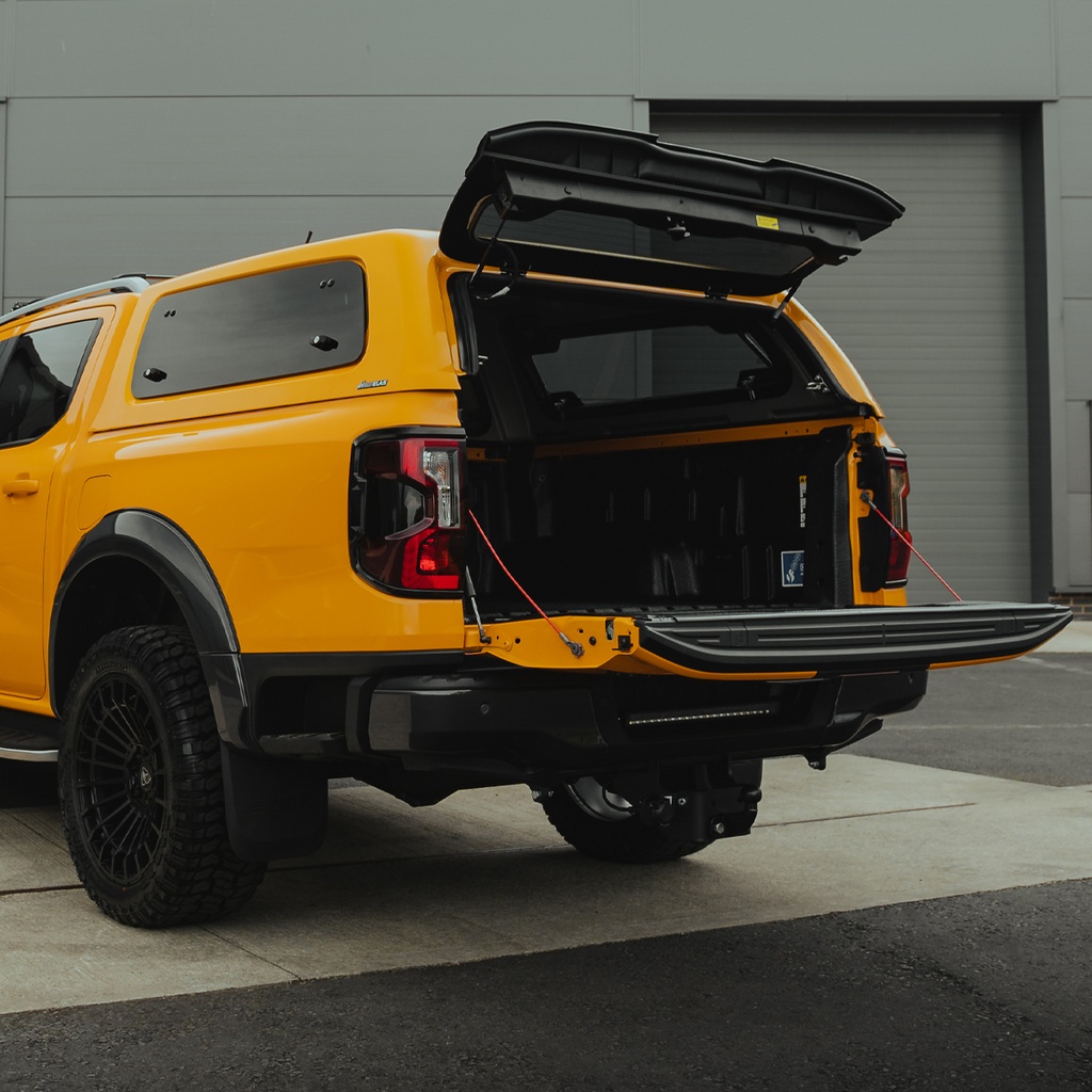 Ford Ranger 2023- Aeroklas leisure hardtop with lift-up windows and roof rails