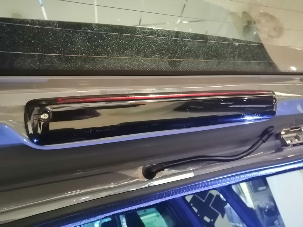 Alpha 3de remlicht Type E (oud)