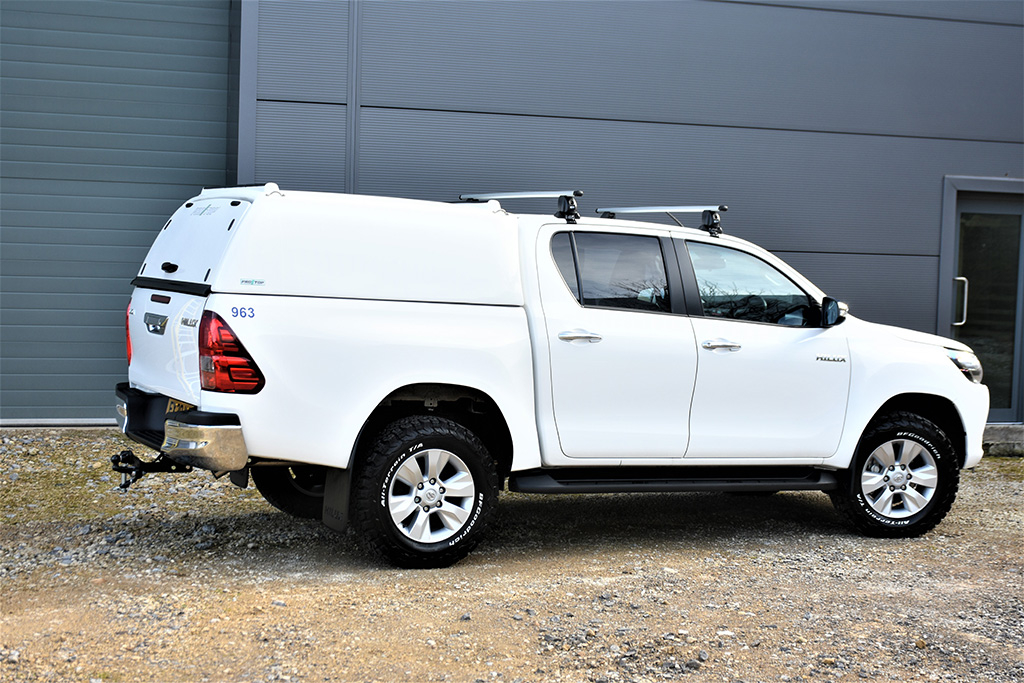 Toyota Hilux 2021- ProTop canopy Tradesman blank sided active model with ladder rack