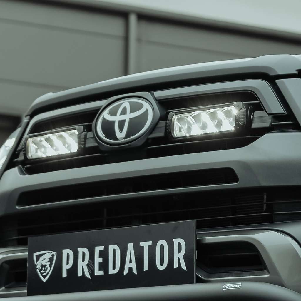 Toyota Hilux Invincible X 2021- lazer lamps triple-R 750 grille integration kit