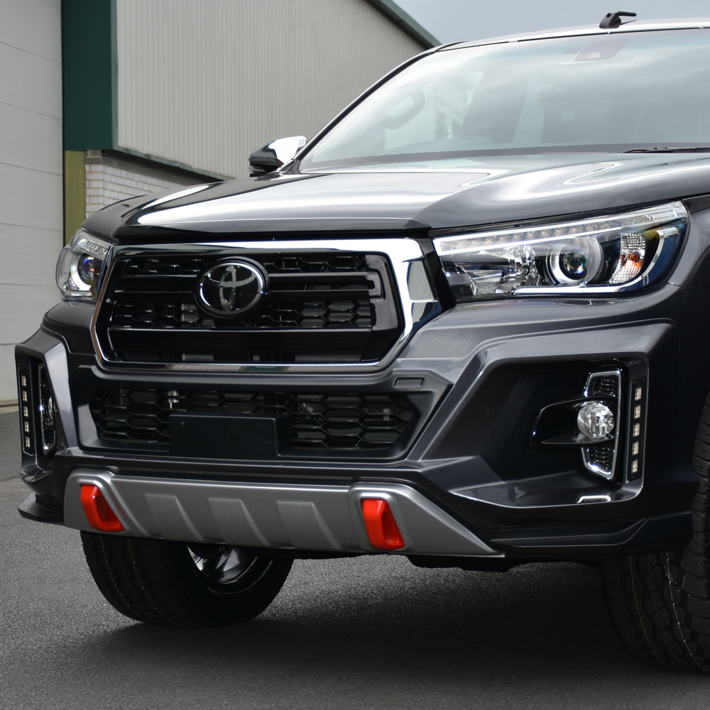 Toyota Hilux Invincible X 2018-2020 Predator bumper mask