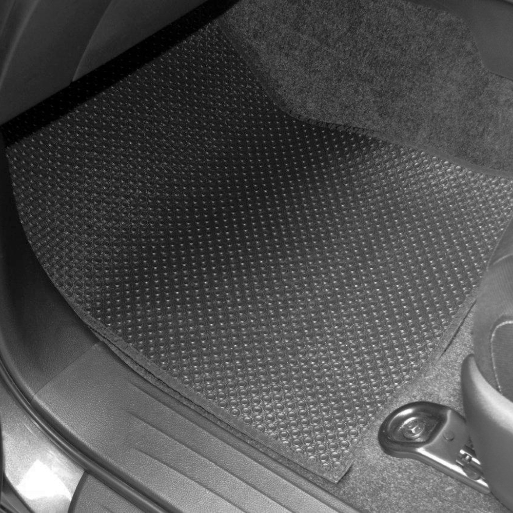 New Hilux 2016- tailored floor mats - manual transmission