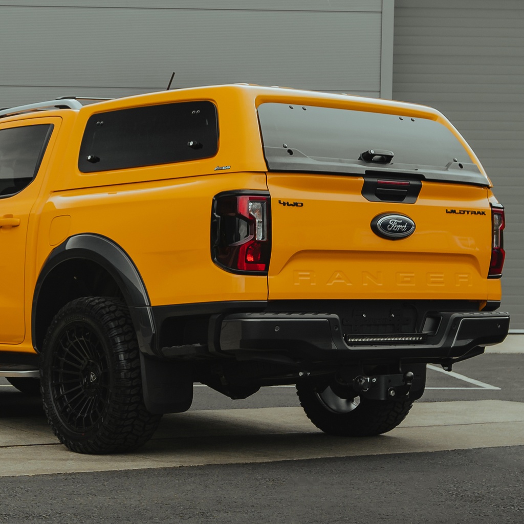 Ford Ranger 2023- Aeroklas leisure hardtop with lift-up windows and roof rails