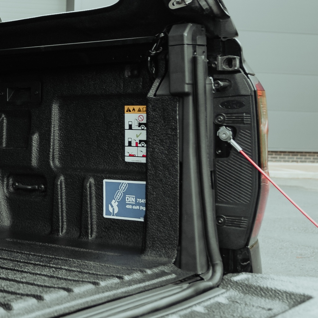 Tailgate water and dust seal defence kit