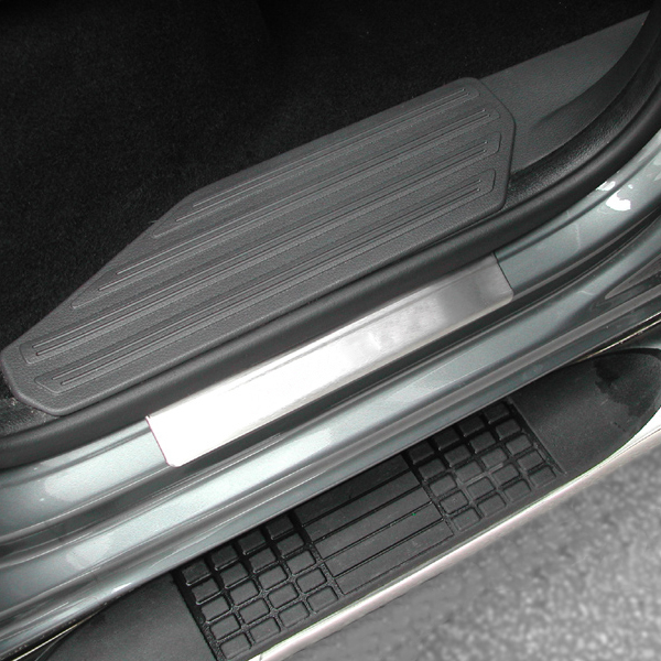 VW Amarok stainless steel sill protector covers 4 PCS without logo