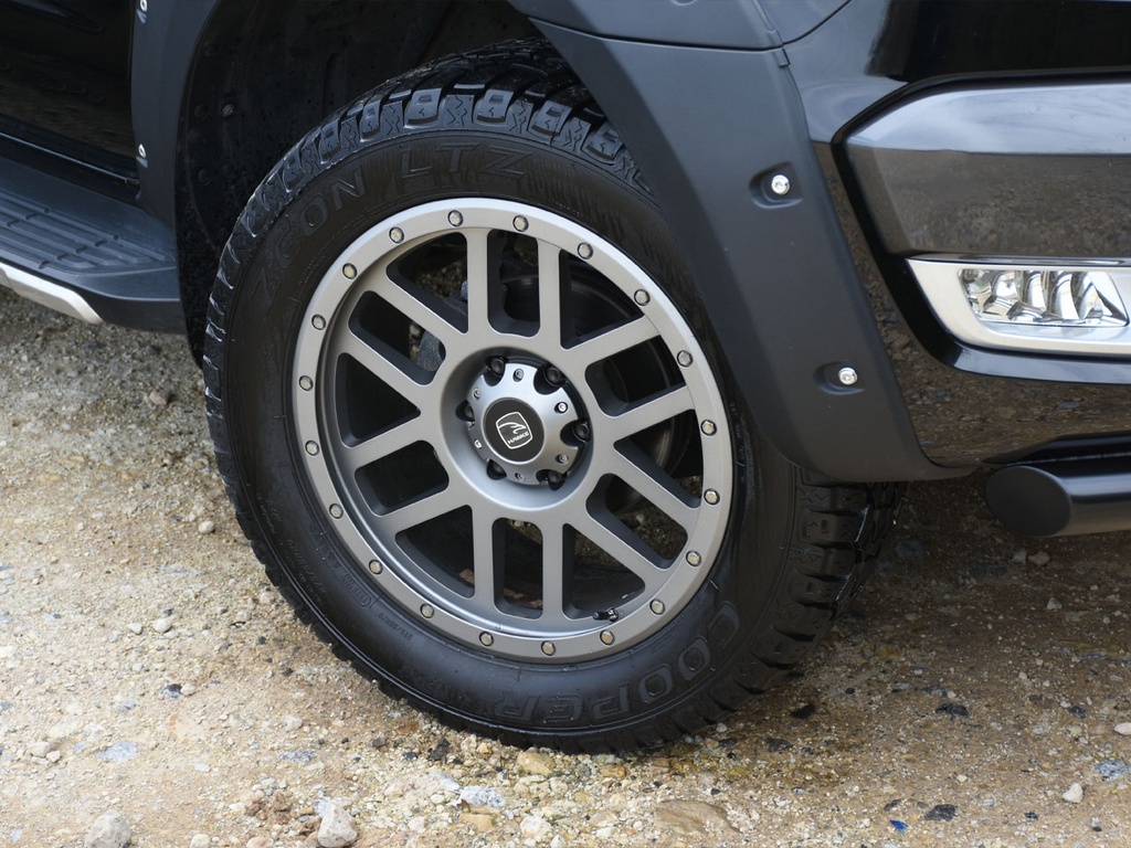 Mitsubishi L200 series 6 2019- 20X9 Hawke Dakar alloy wheel - matte grey