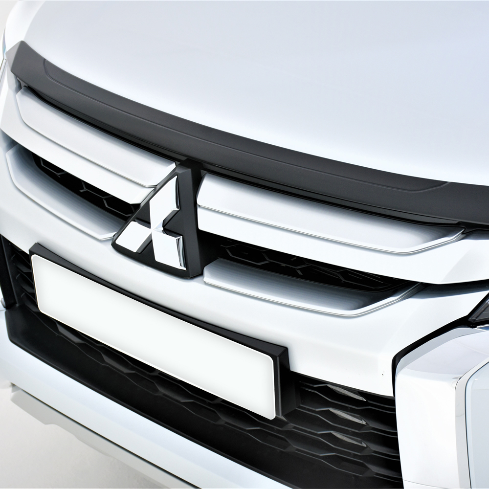 Mitsubishi L200 series 2019- bonnet edge trim - black