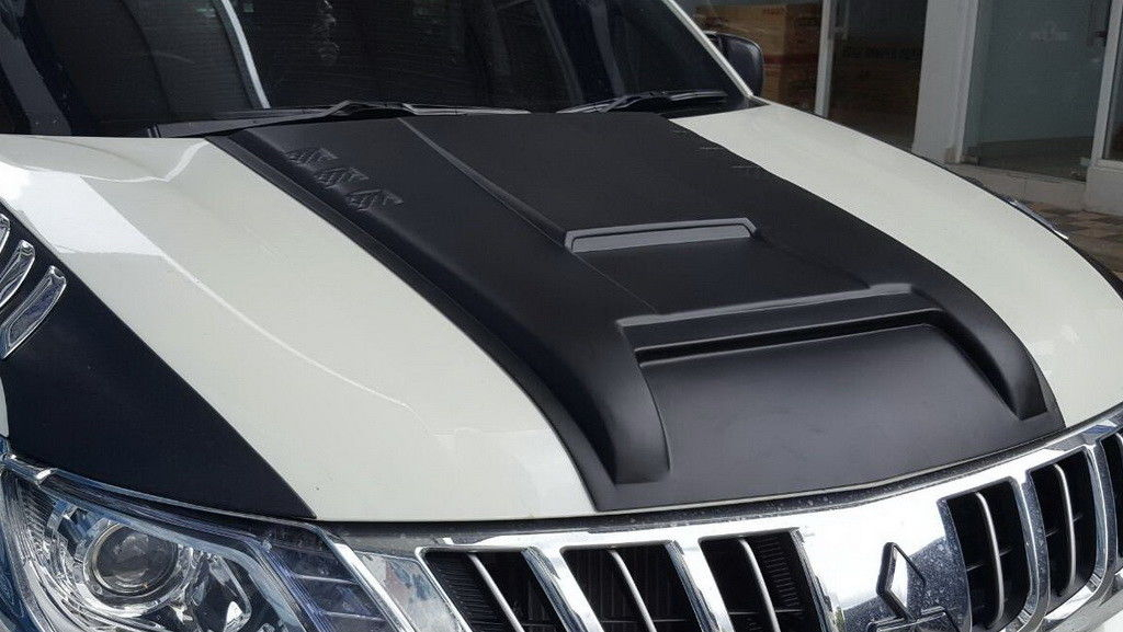 Mitsubishi L200 2015-2019 Matte black bonnet scoop vent - full size