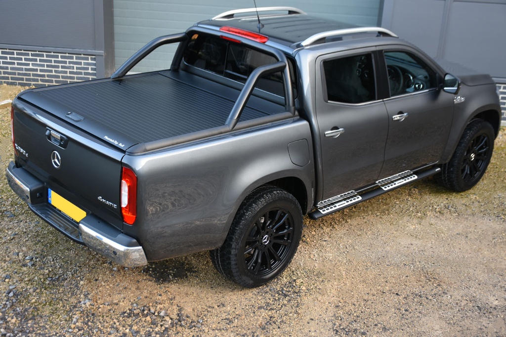 Mercedes X-Class Mountain Top roller shutter - black