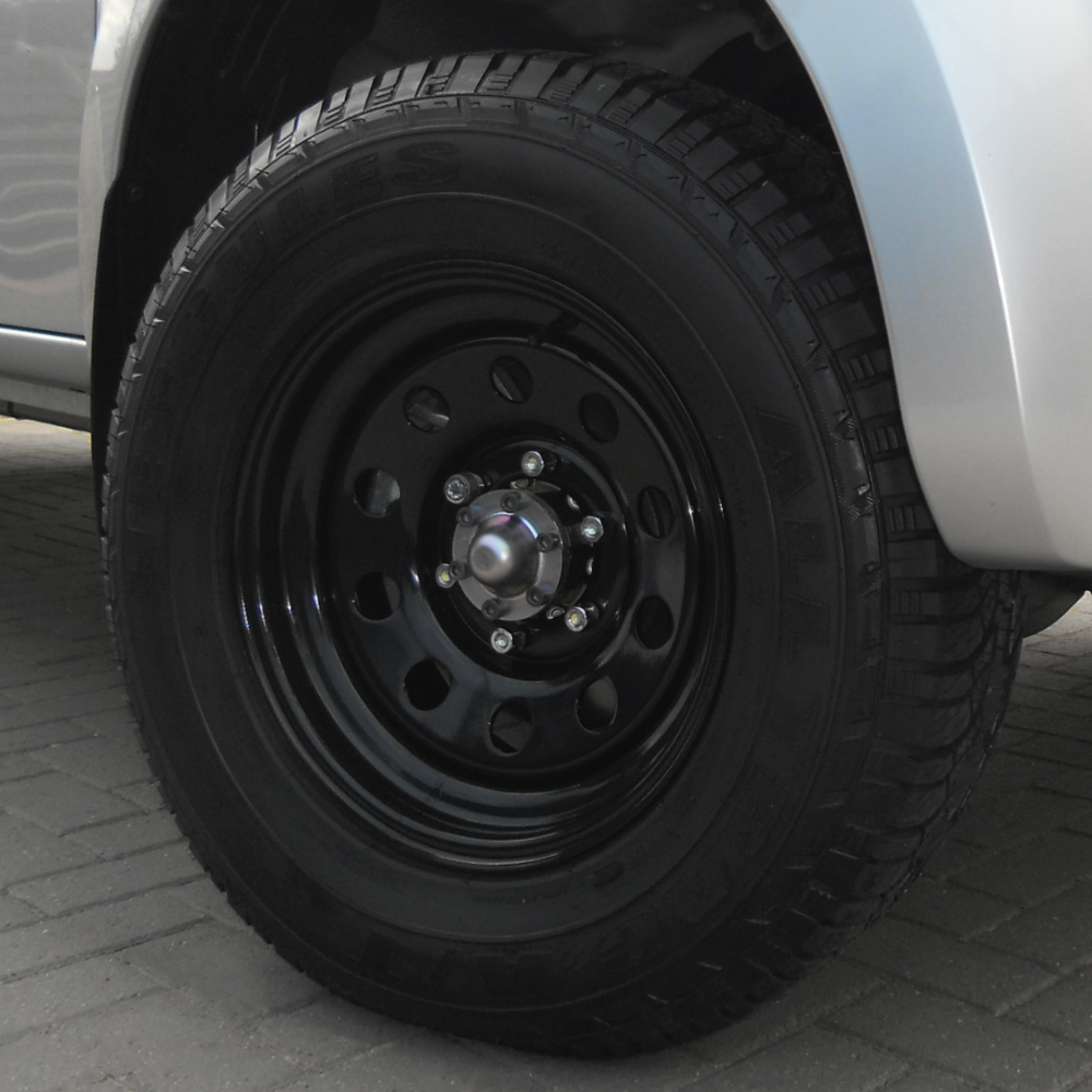 16X7 6X139 Black steel wheel for Isuzu D-Max