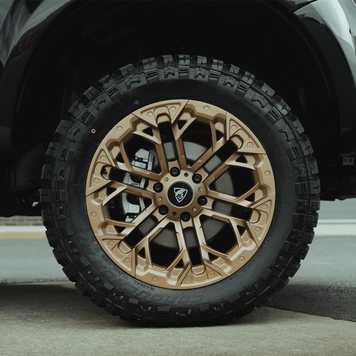[4M-20X9.56X139ET14CB106.1/SCORP2/BRZ/HILUX#] Toyota Hilux 20" Predator Scorpion - Bronze alloy wheel