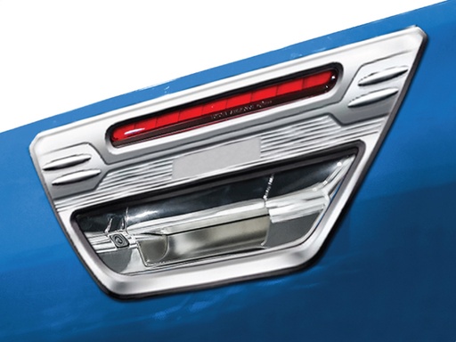 [4M-HILUX-16CTGS#] Chrome 3RD brake light surround Toyota Hilux 2016- MK7