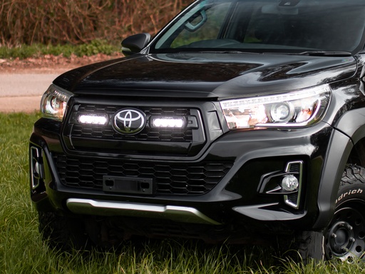 [4M- INVINCIBLEX-GRILLEKIT-ST4#] Lazer lights grille integration kit for Toyota Hilux Invincible-X (Inc. ST-4 Evolution lights)